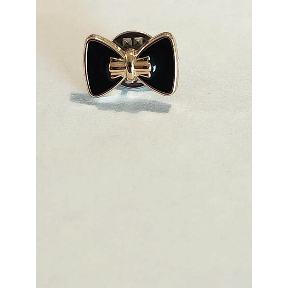 Mini enamel bow pin